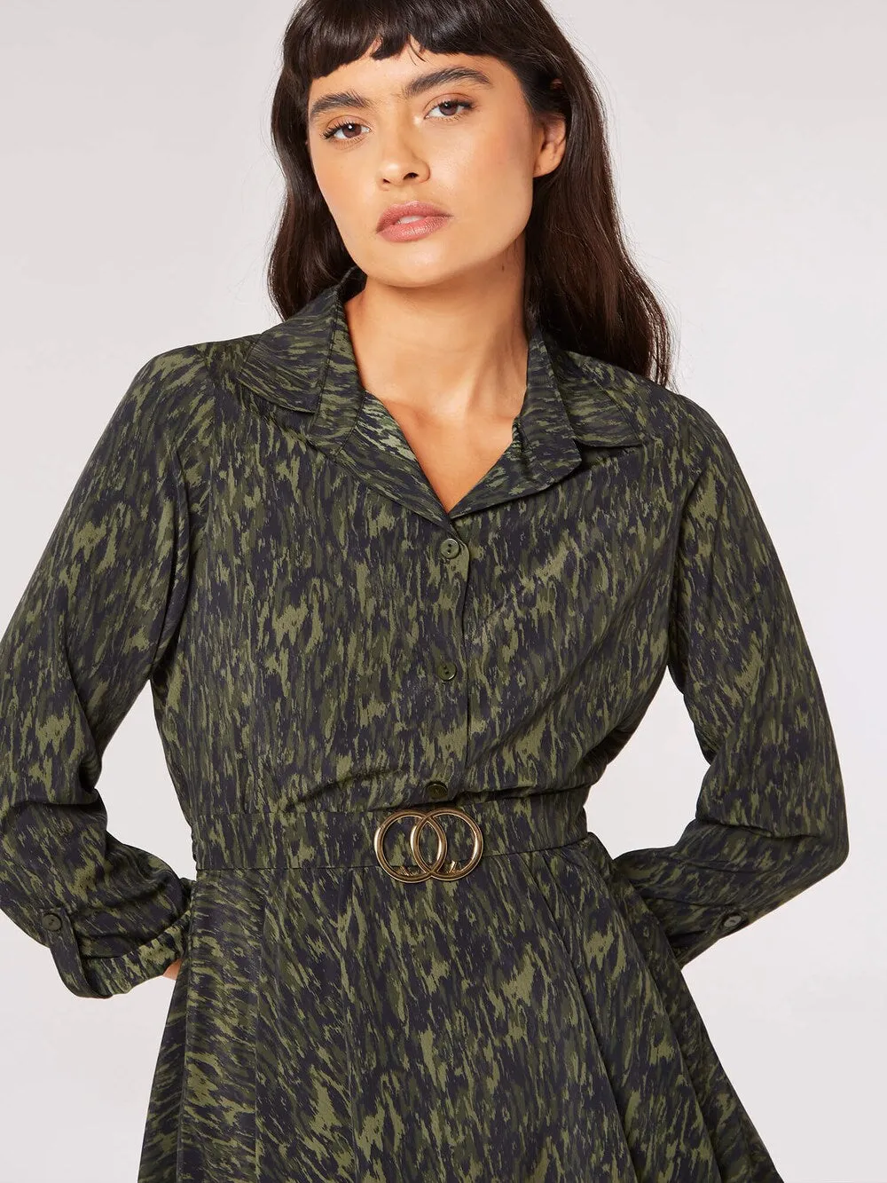 Apricot shirt-dress, green