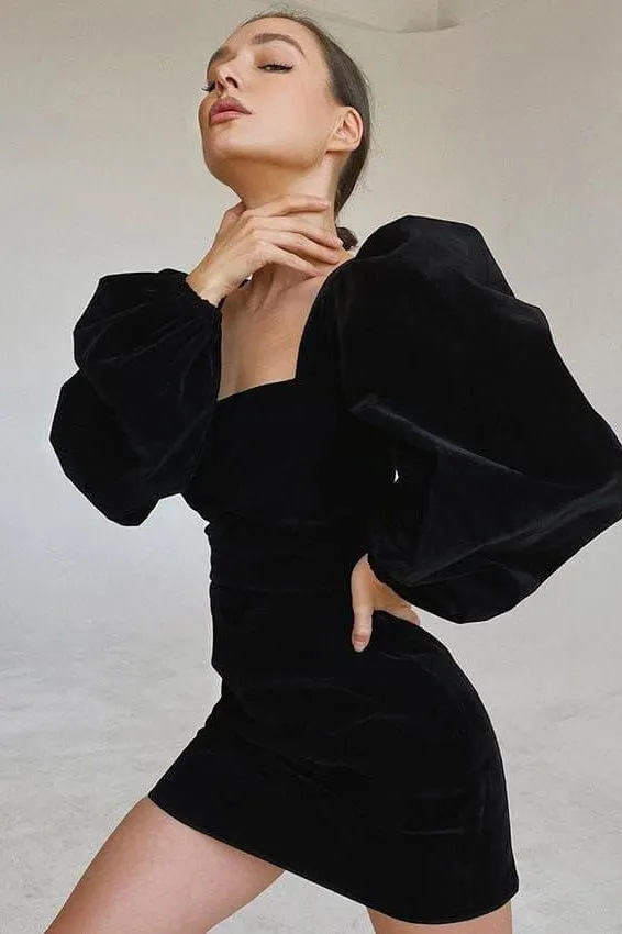 Black puff sleeves velvet dress