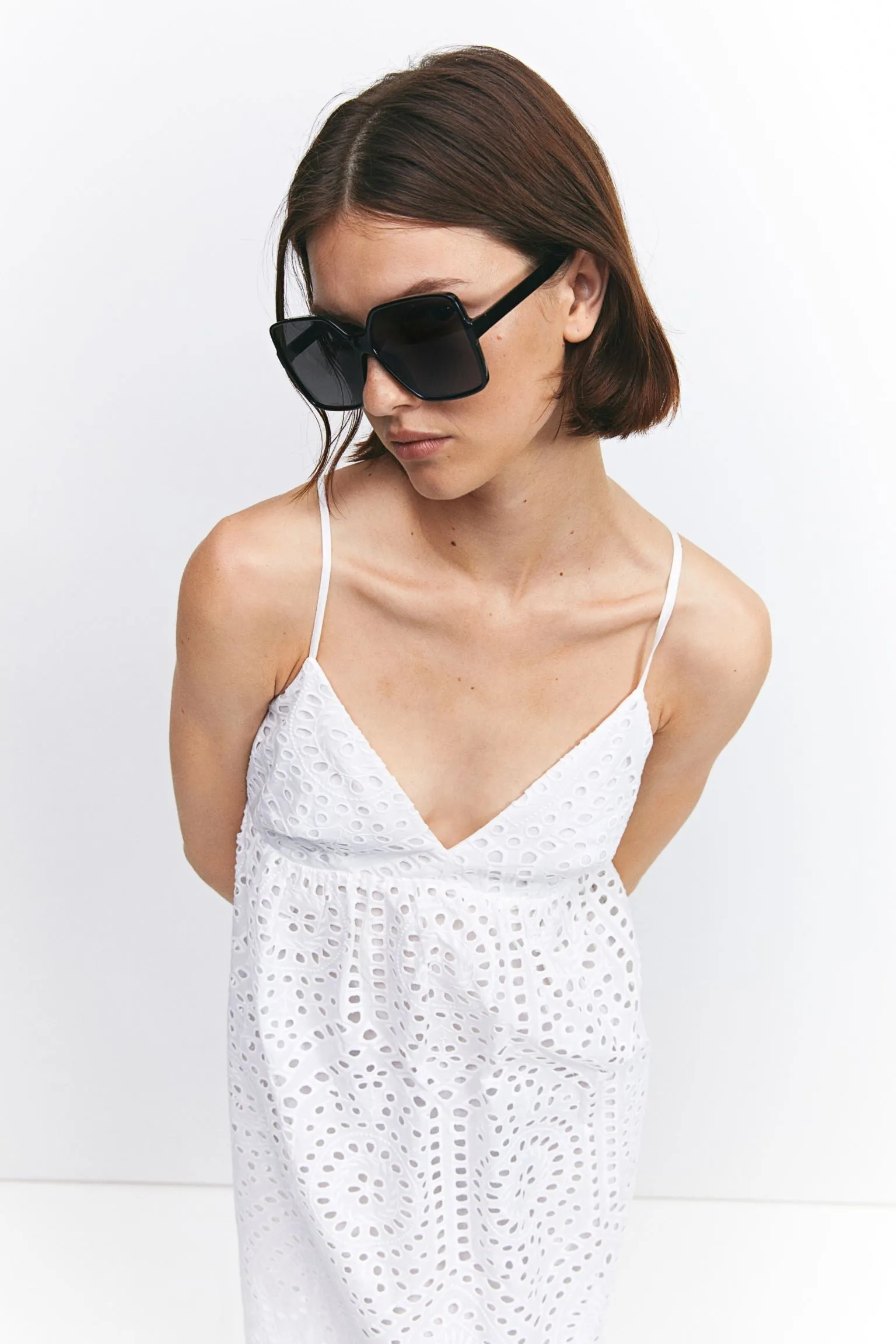 H&M Eyelet Embroidery dress, white